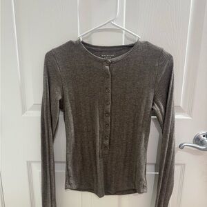 American Eagle Outfitters Olive Ribbed Long Sleeve Henley